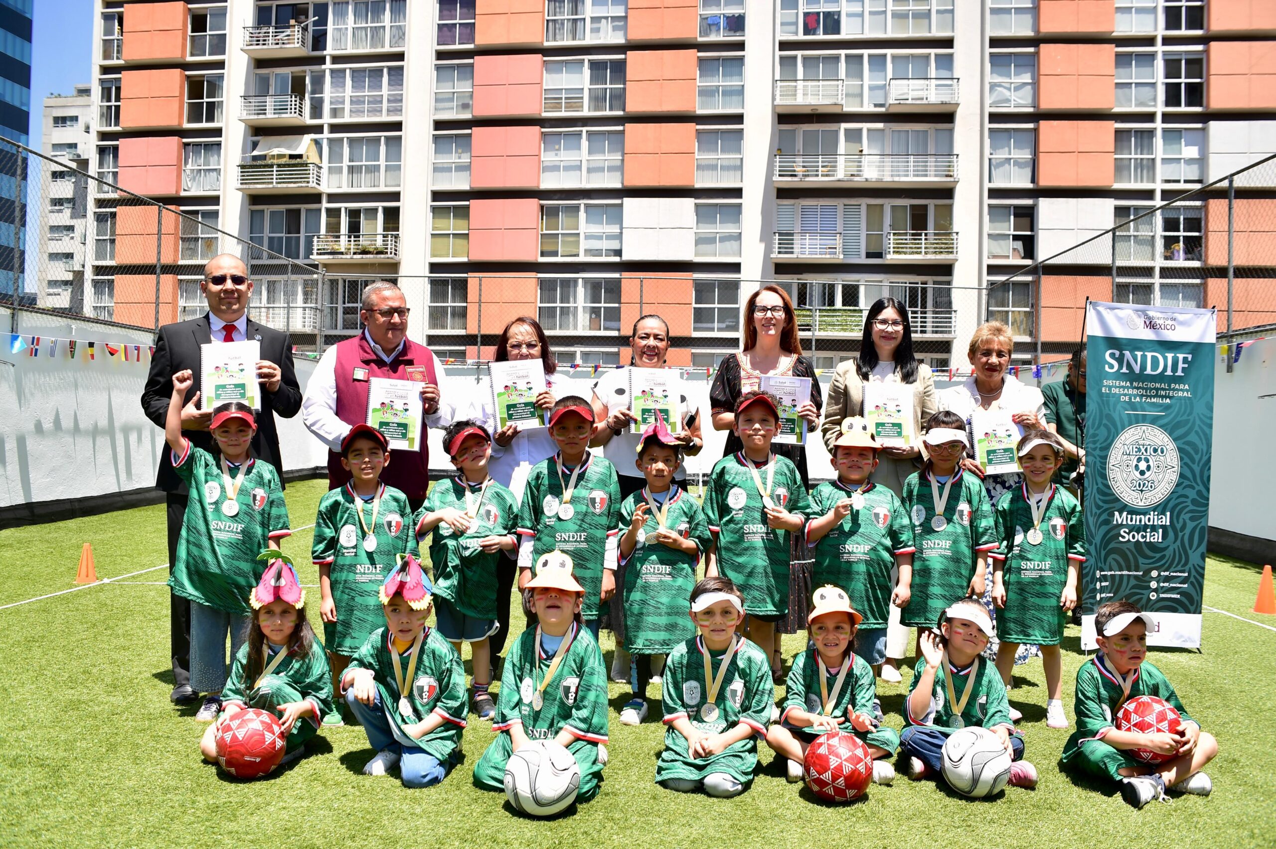 Mundial Social 2026: Lanza DIF Nacional Guía de actividades Aprende y juega con el futbol